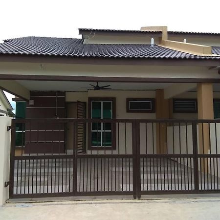 Shah Dangau Loqstaq Muslim Homestay Alor Setar Exterior photo
